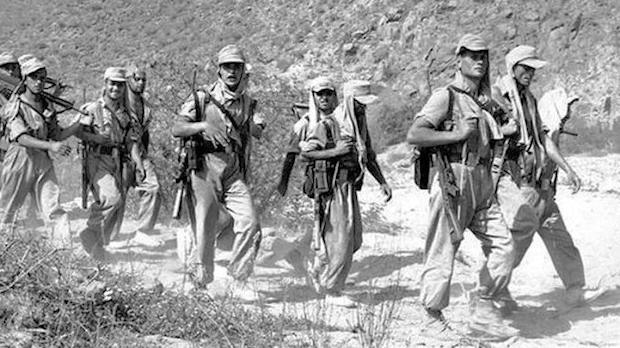 Soldados españoles en la Guerra de Ifn en 1957.