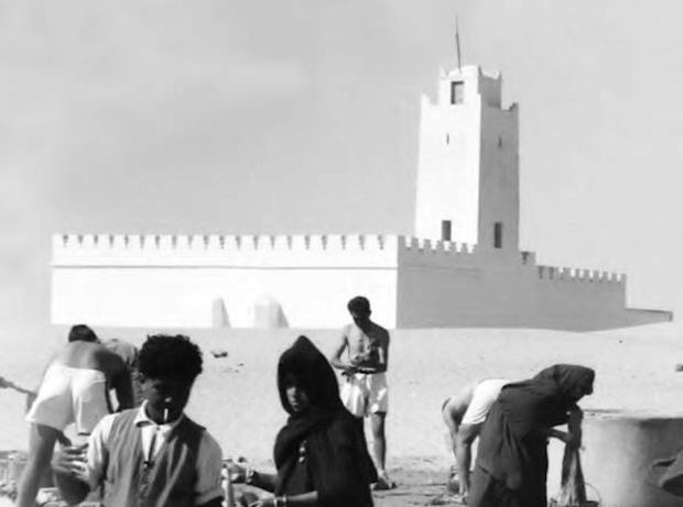 La mezquita de Cabo Juby-Tarfaya a finales de los años 50 (Joan Bordas, en: www.lamilienelsahara.net).